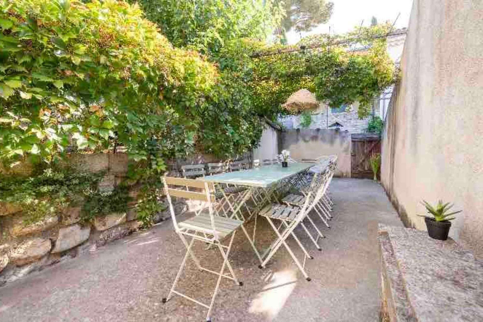 Maison Cosy Lodge 15 P Clim Wifi Cour Garage Montfrin Luaran gambar
