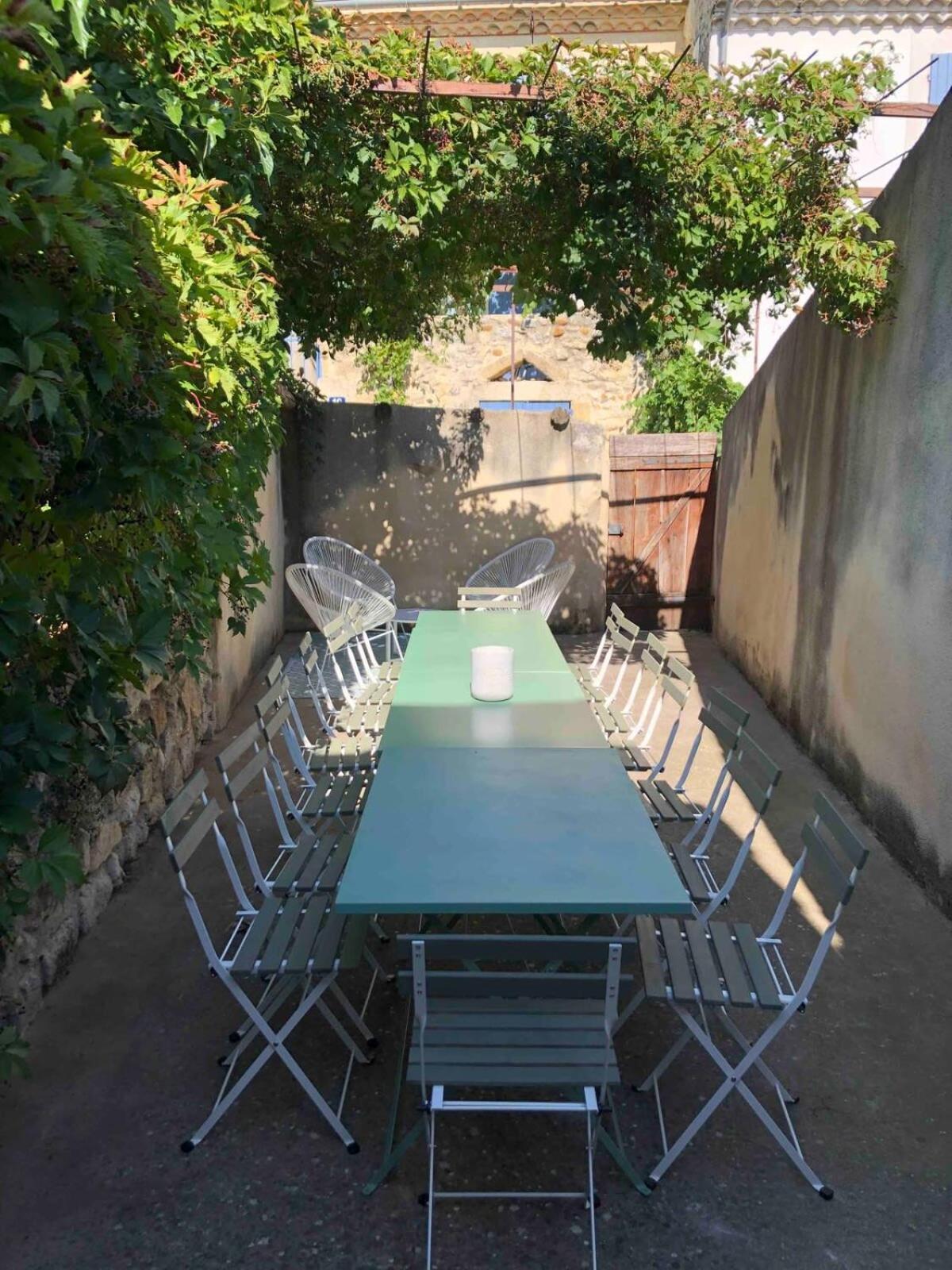 Maison Cosy Lodge 15 P Clim Wifi Cour Garage Montfrin Luaran gambar