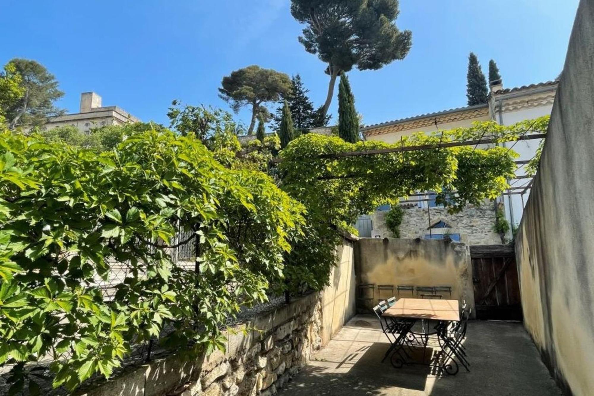 Maison Cosy Lodge 15 P Clim Wifi Cour Garage Montfrin Luaran gambar